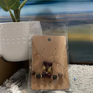 Selling beautiful earrings! No damage. No one has worn.